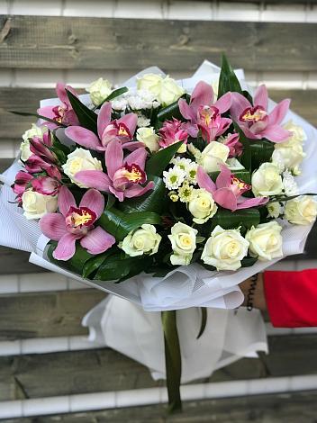 Букет цветов из: Розы и Хризантемы в Псотино