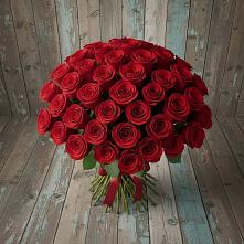Букет 55 Красных роз Фридом #REPLACE_PRED# Псотино