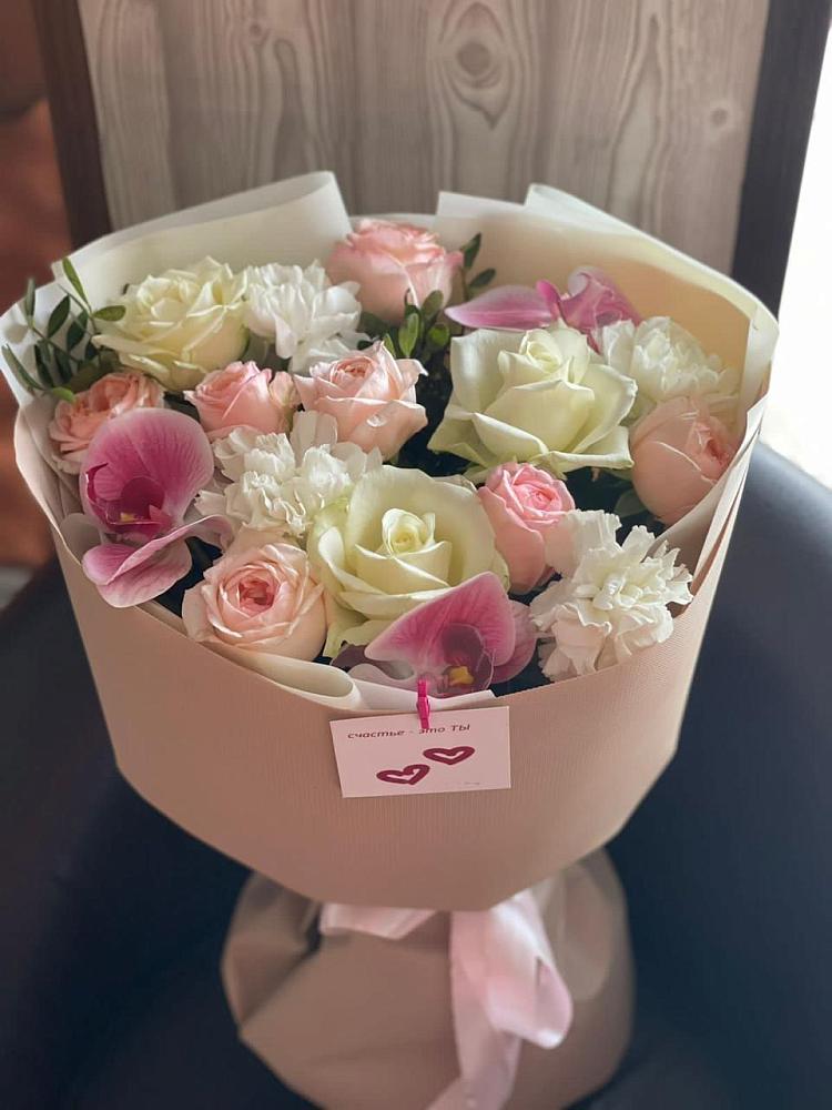 Букет цветов из: Орхидеи, Розы и Гвоздики в Псотино