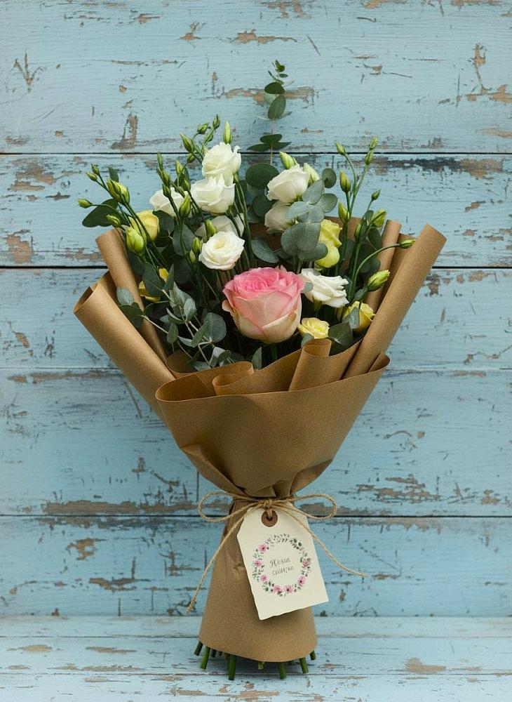 Букет цветов из: Розы и Лизиантусы в Псотино