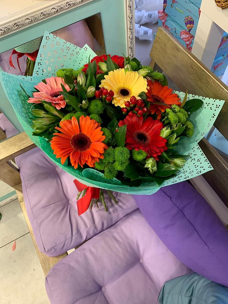 Букет цветов из: Герберы, Хризантемы и Альстромерии в Псотино