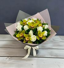 Букет цветов из:  Орхидеи и Розы в Псотино