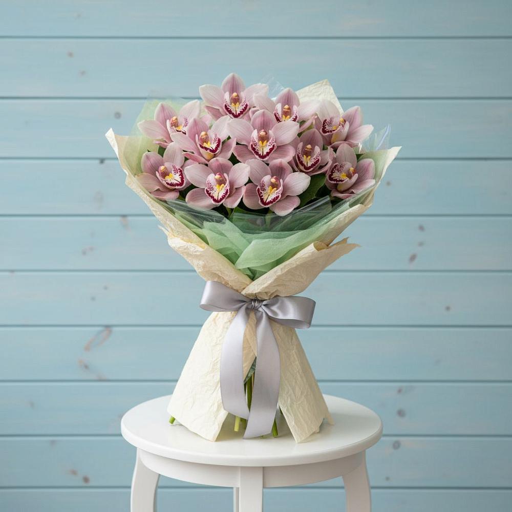 Букет цветов из: Орхидеи и Розы в Псотино