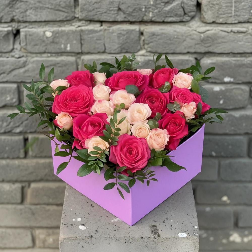 Цветочная композиция из Розы в коробке в Псотино