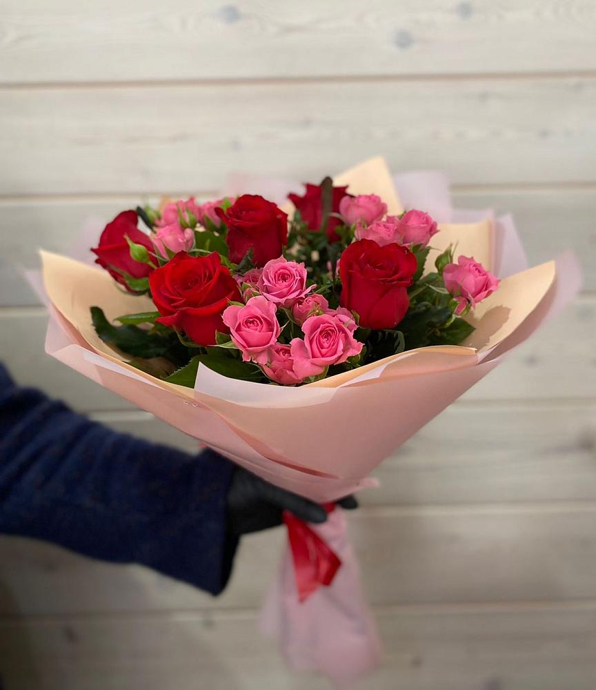 Букет цветов из: Розы в Псотино