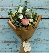 Букет цветов из:  Розы и Лизиантусы в Псотино