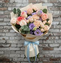Букет цветов из:  Розы, Лизиантусы и Гвоздики #REPLACE_PRED# Псотино