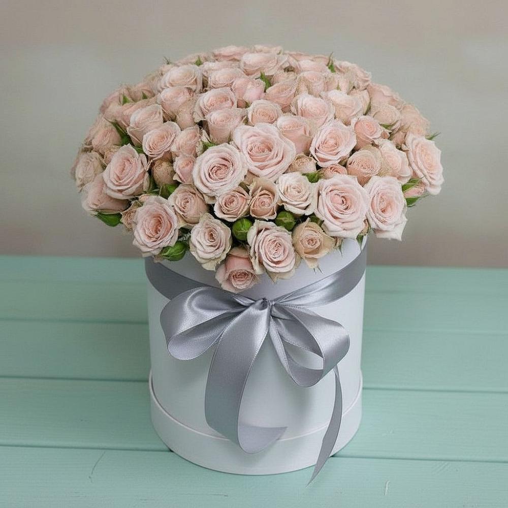 Цветочная композиция из Розы в шляпной коробке в Псотино